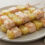 Brochettes de saumon et pommes de terre