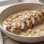 Filet mignon de porc à la crème de Reblochon (oignon, herbes et poivre du moulin)