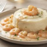 Mousseline de poisson et sauce aux crevettes